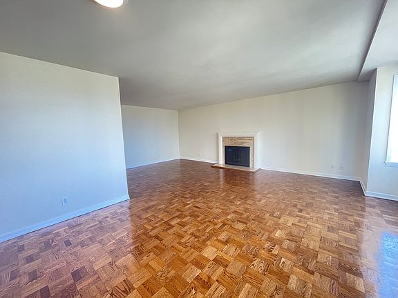 4th image of 1002 Green St #603