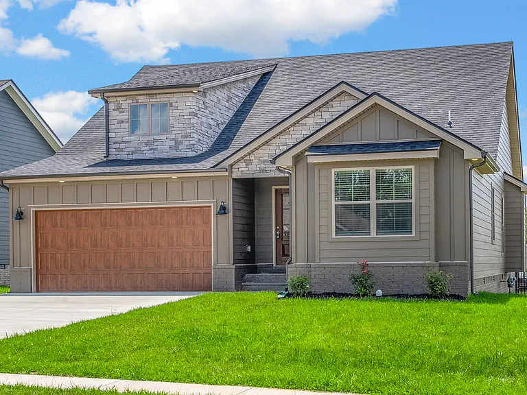 1605 Collins View Way — Photo 33