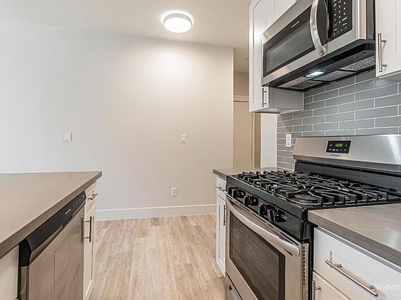 2nd image of 80 7th Ave APT 7