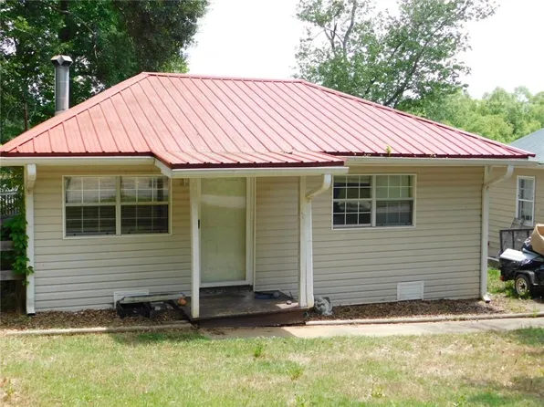 169 Cherokee Dr, Jackson, GA 30233
