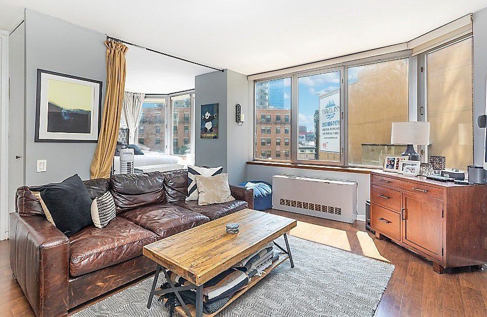 1st image of 500 W 43rd St APT 4B
