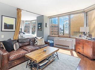 500 W 43rd St APT 4B, New York, NY 10036