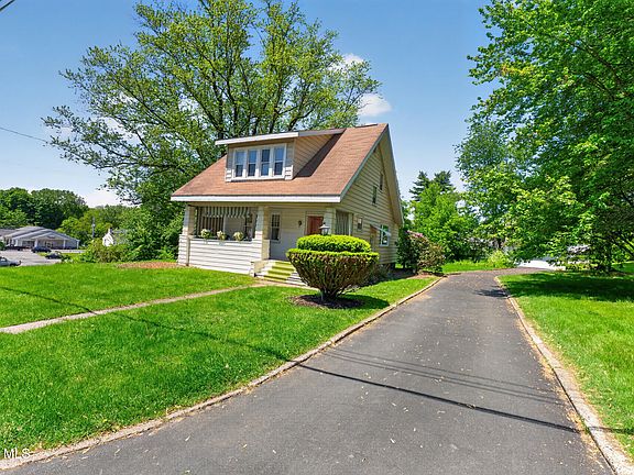 3rd image of 11 Orchard Terrace