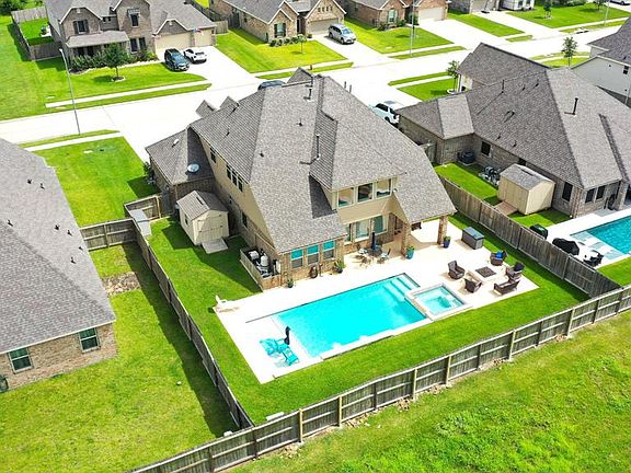 3rd image of 12214 Gatewood Drive