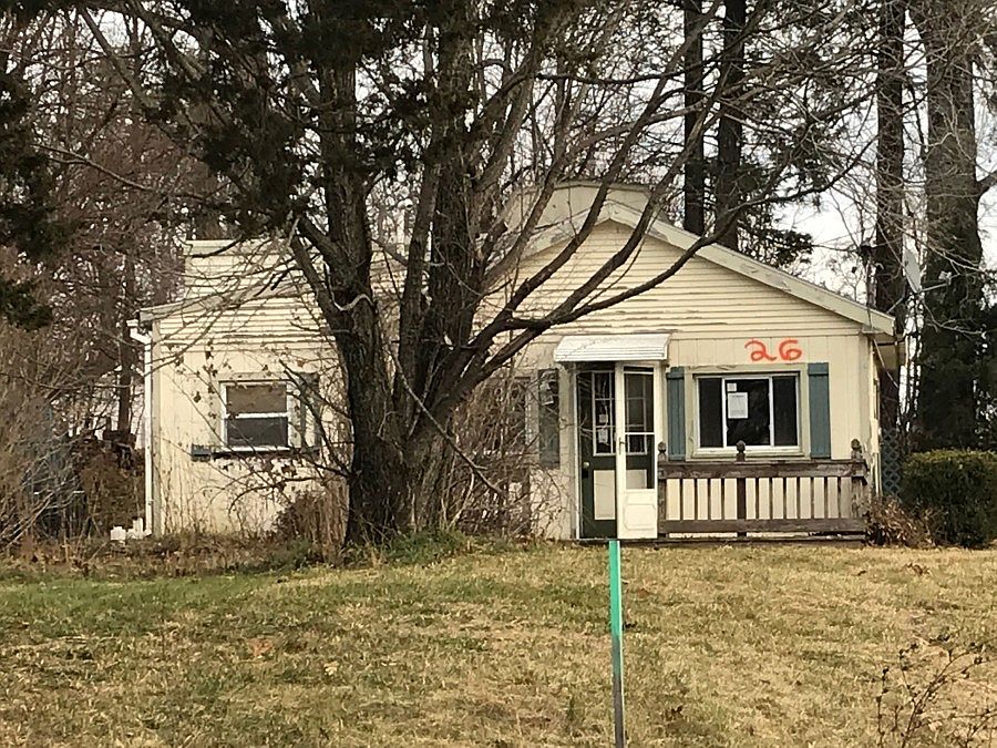 1st image of 26 Forest Hills Ave