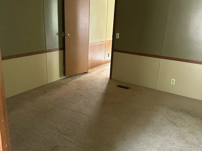 182 Clements Rd — Photo 14