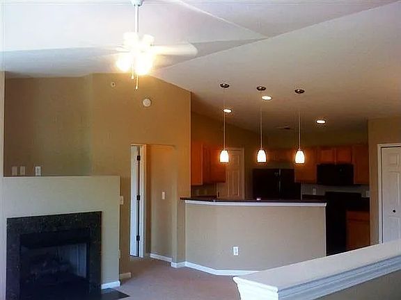 3rd image of 23920 Northstone Village Dr