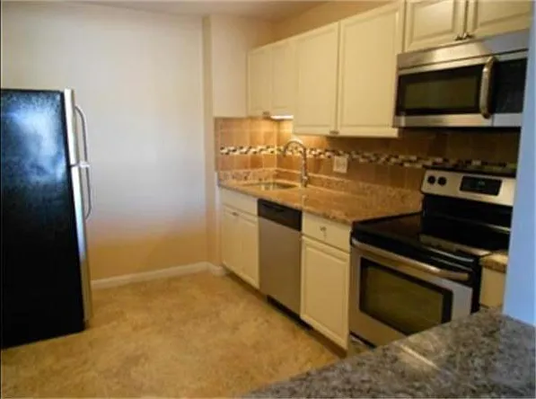 400 Savin Hill Ave #9 — Photo 3