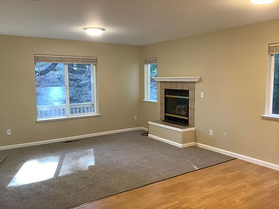 2nd image of 100-148 Pleasant Hill Rd #108