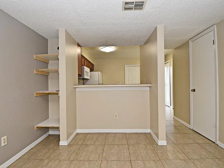 2724 Gray Fox Ln #2724 — Photo 8