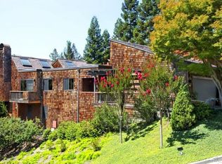 182 Ravenhill Rd, Orinda, CA 94563