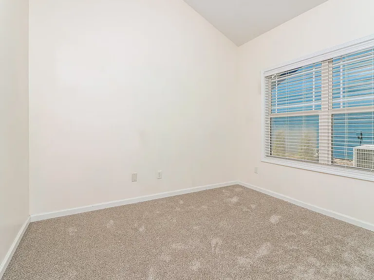 92 Majestic Dr — Photo 14