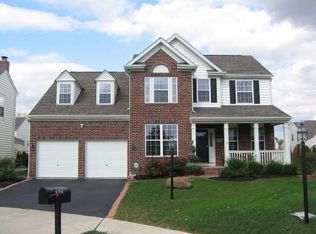 8304 Camile Rd, New Albany, OH 43054