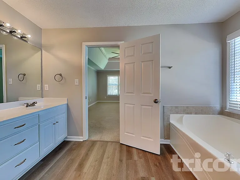4708 Tonkawa Bnd — Photo 7