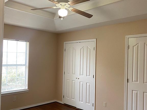 5th image of 2300 N 13th St APT 18