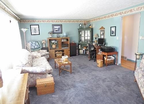3rd image of 4006 N 31st St