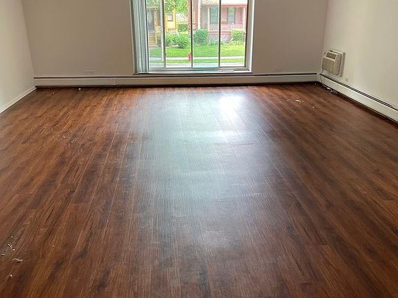 5th image of 224 S Oak Park Ave APT 2C