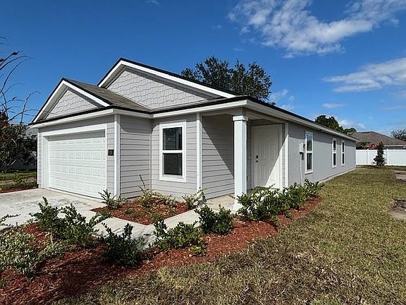 4th image of 24 Lansdowne Ln