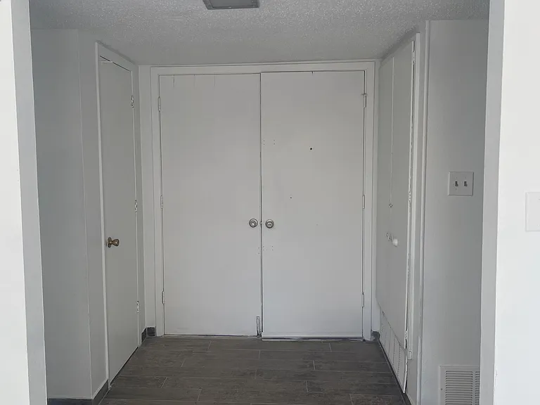 2004 Crescent Dr — Photo 14