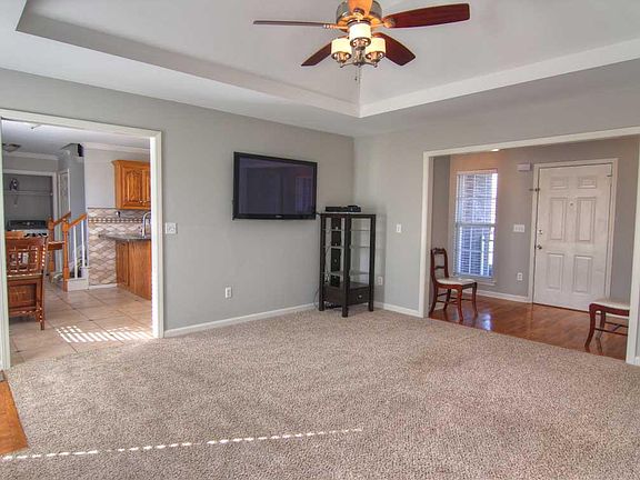 5th image of 105 Epps Wood Ct S
