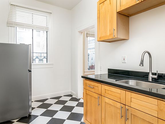 3rd image of 605 Jones St APT 48