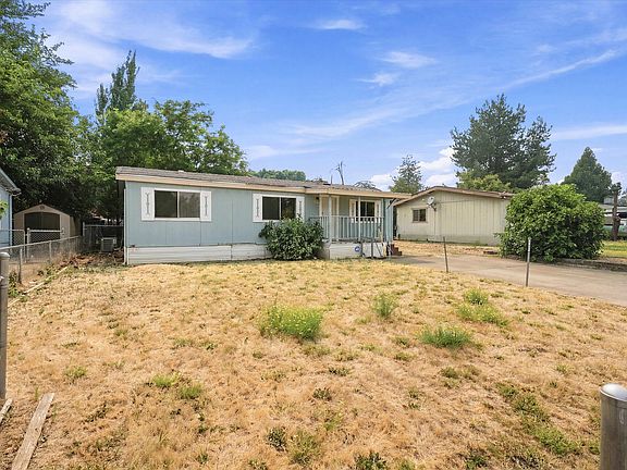 4th image of 222 Meadow Ln