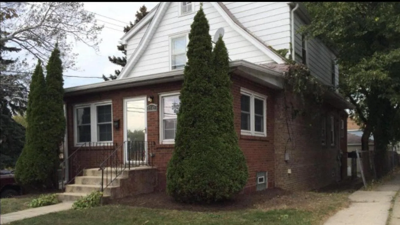 2742 W 97th Pl photo 1