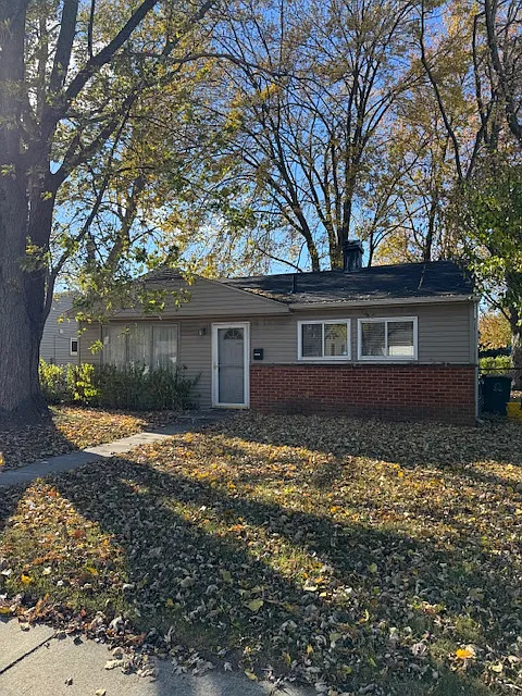 22051 Blackstone Ave photo 1