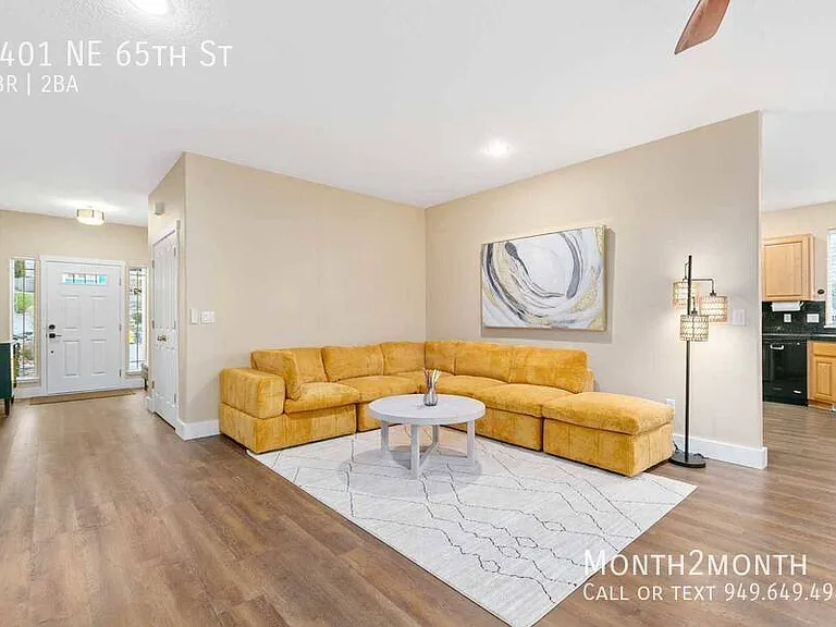 7401 NE 65th St — Photo 4