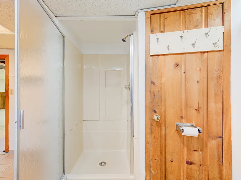 4708 Woodland Ave — Photo 15