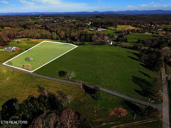 2nd image of 1 Dunsmore Rd #1