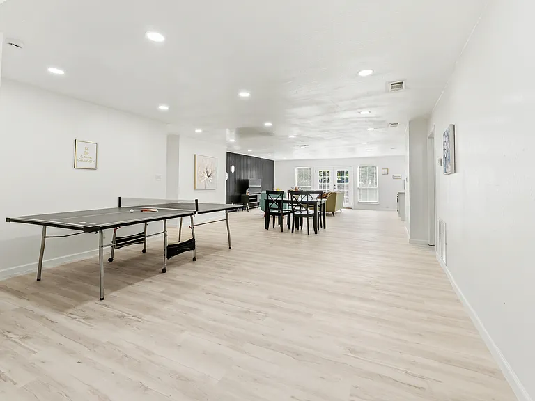 1813 Erwin Pl — Photo 3