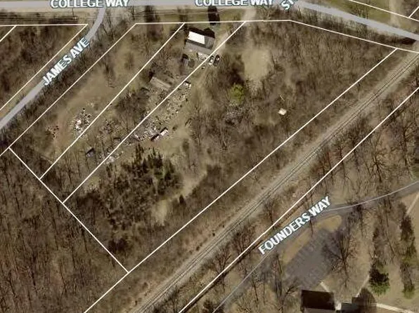 605 College Way, Urbana, OH 43078
