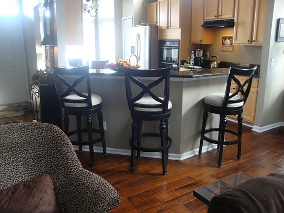 2nd image of 4584 Villa France Dr