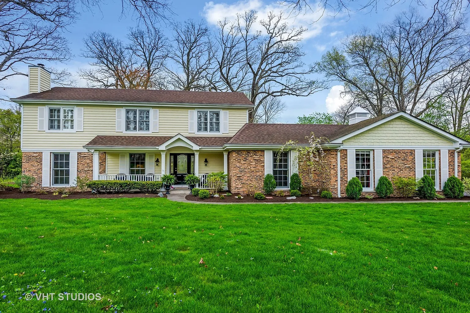 1401 Wood Hill Ln photo 1