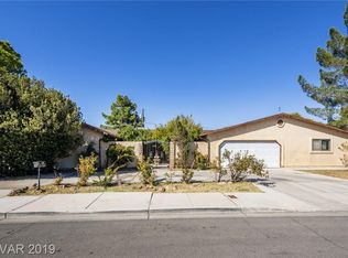 4670 Arizona Ave, Las Vegas, NV 89104