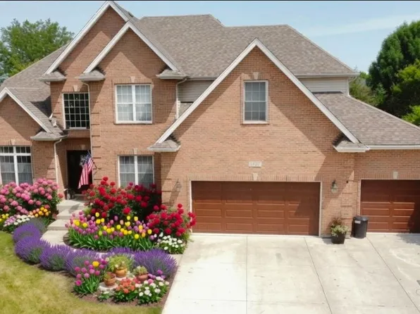 2647 Lupine Cir, Naperville, IL 60564
