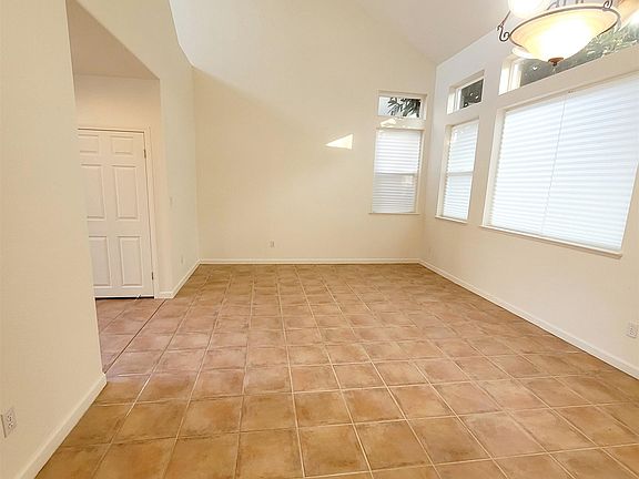 3rd image of 4224 Pinehurst Cir