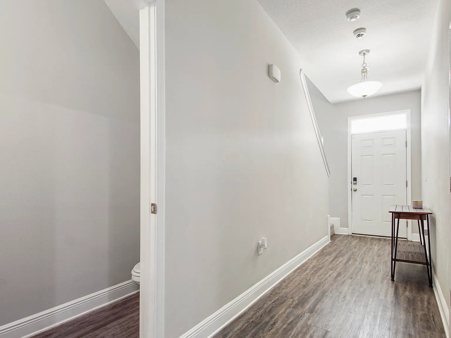 3 bed, 2.5 bath, 1519 sqft, $1,800 — Photo 4