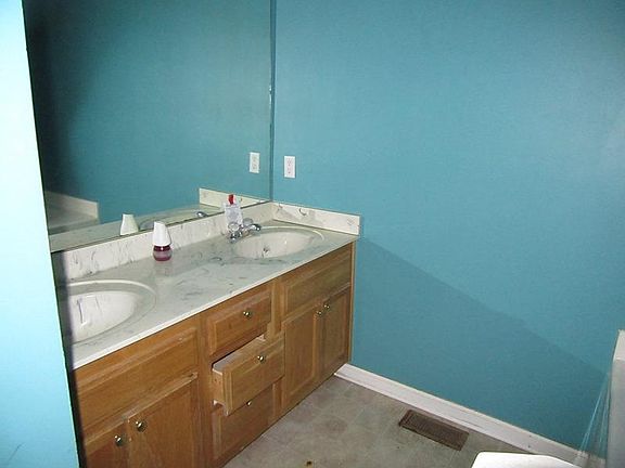 4th image of 340 Tinnell Station Dr