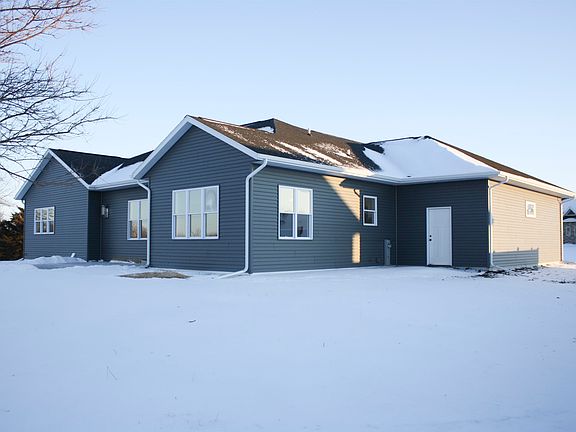 5th image of 365 W Heron Dr