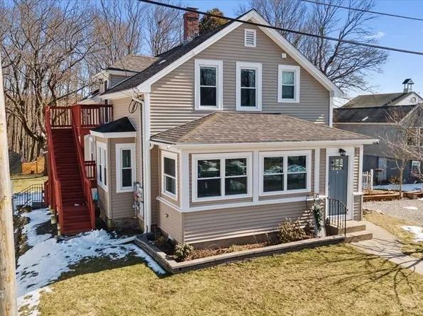 38 Watch St, Oxford, MA 01540