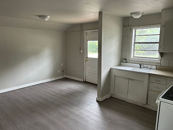 3rd image of 1509 S 7th St