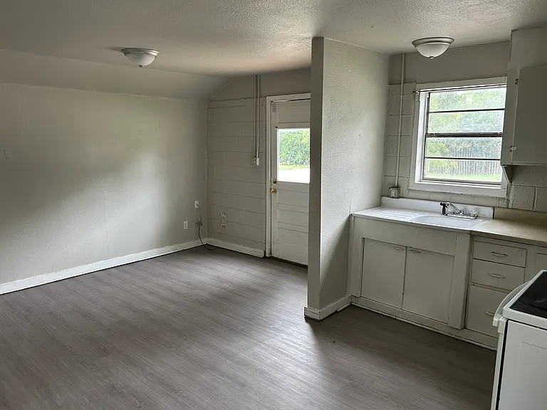 1509 S 7th St — Photo 3