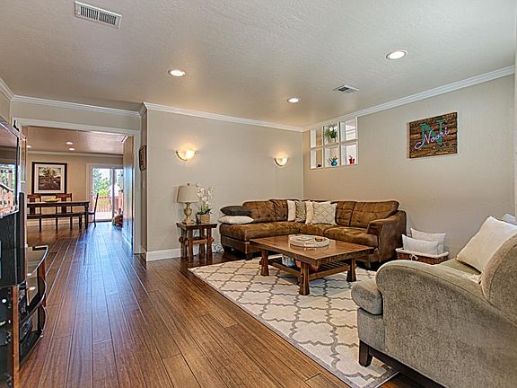 2nd image of 111 Burlwood Dr