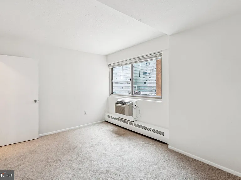 2101 Chestnut St #721-R — Photo 15