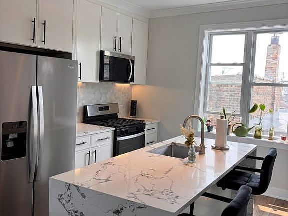 4th image of 3651 W 25th St #2R