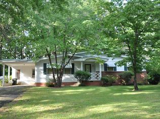 809 Woodland Rd, Alexander City, AL 35010