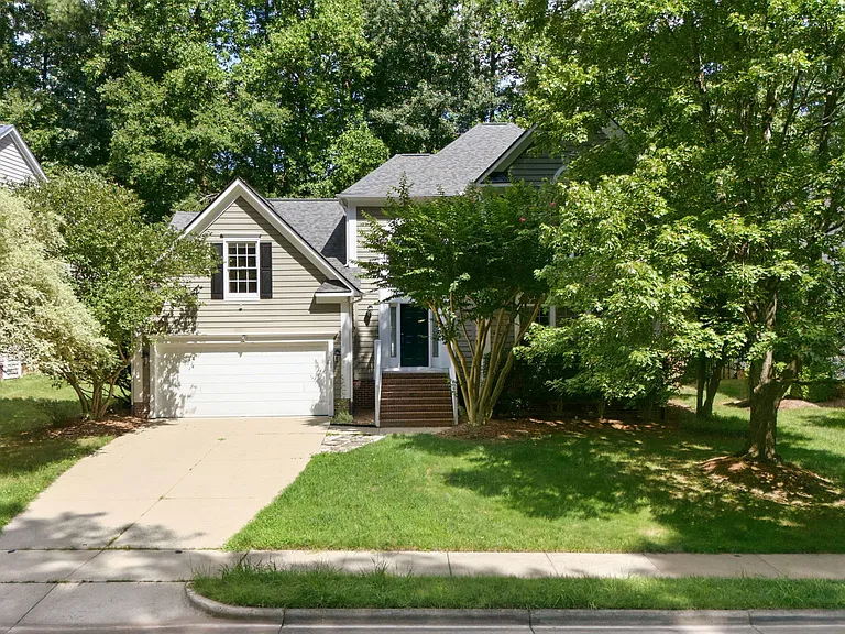 115 Lonebrook Dr — Photo 1