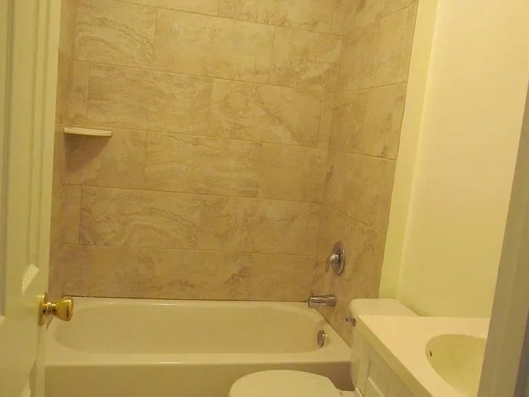 1478 Apple Ct — Photo 8